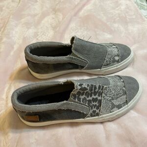 Blowfish Gray Slip-On Sneakers - women’s 9